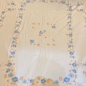 Vintage satan trimmed cotton blanket